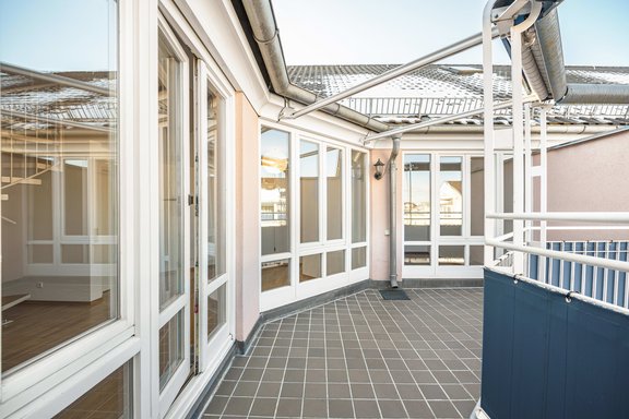 Dachterrasse mit Sonnensegel