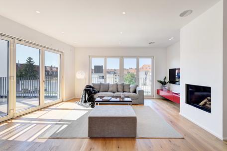 Luxuriös ausgestattete Neubauwohnung mit einzigartigem Dachgarten und separatem Apartment