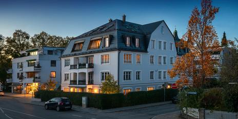 Luxuriös &amp; familiengerecht: 4-Zimmer-Penthouse mit Designausstattung, Dachterrasse und Liftzugang