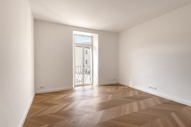 Lichterfülltes Schlafzimmer