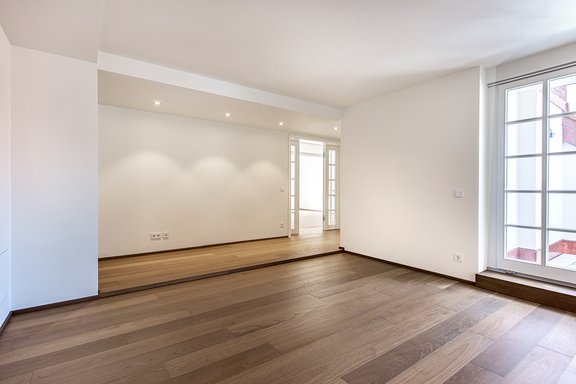 Generous entrance area