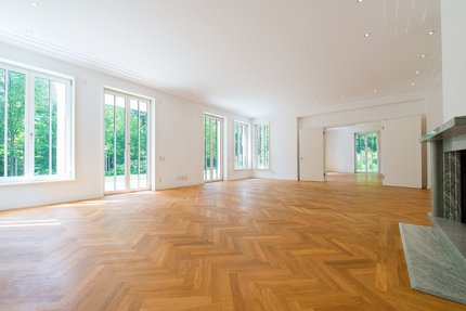 Living room with open fireplace