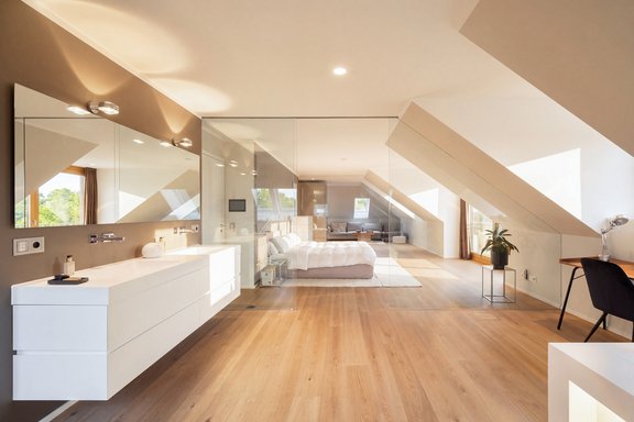Light-flooded, open-plan master area with views of the countryside