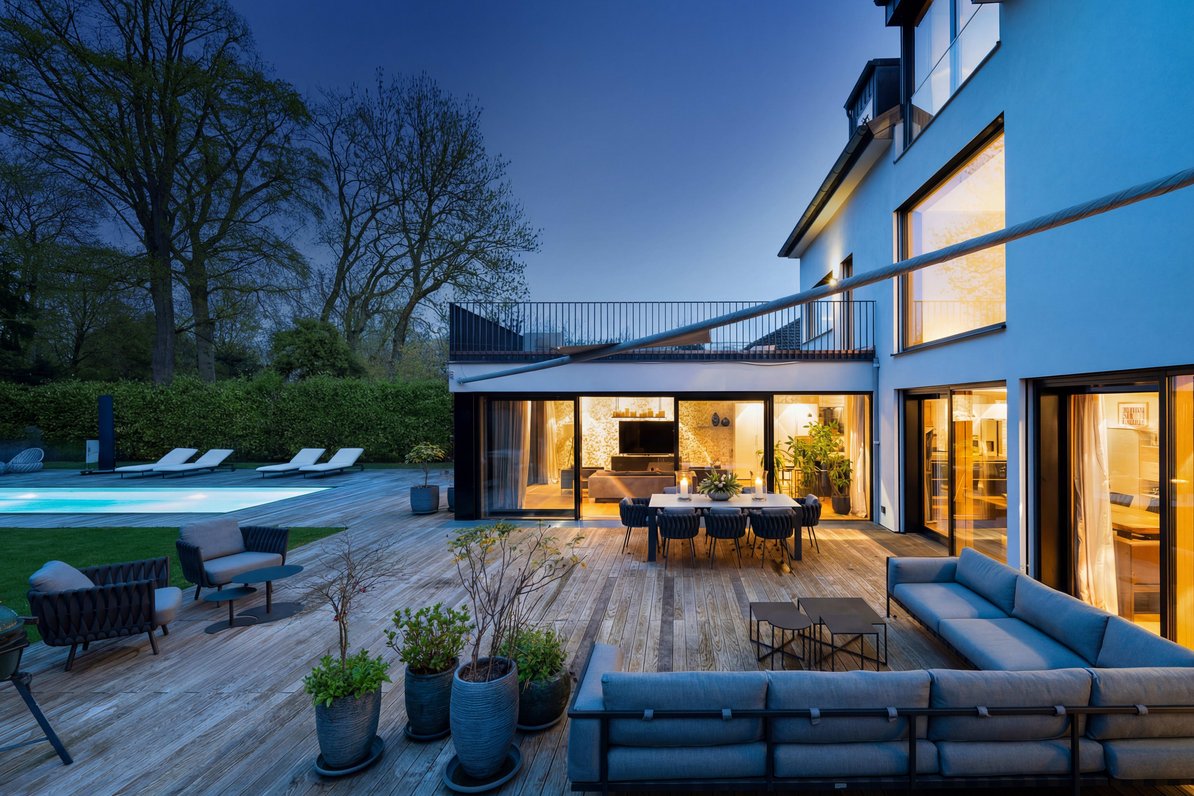 Stimmungsvolle Lichtspiele am Abend