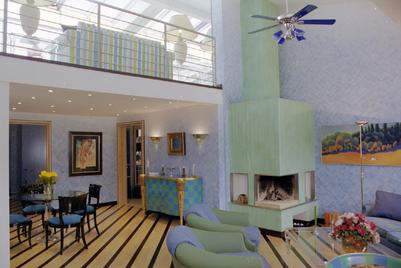 Luxuriöse Dachterassenwohnung in saniertem Jugendstilhaus