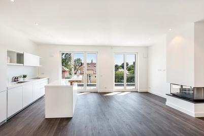 Luxurious roof terrace apartment for first time occupancy