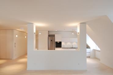 Luxurious five-bedroom top-floor retirement apartment with superb finishes and in-house spa