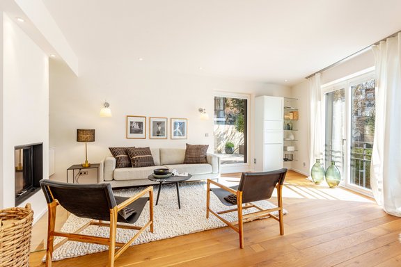 Wohnzimmer mit Terrassenzugang