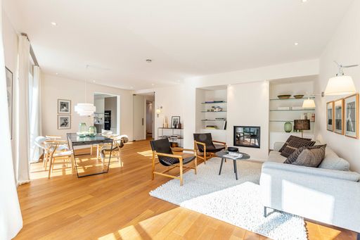 Objektvideo ansehen: Luxuriöse Terrassen-Wohnung mit Privatgarten in Isarnähe