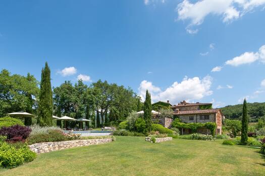 Extensive landscape garden