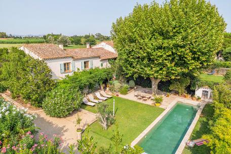 Idyllisches Landhaus in der Provence mit Patio und Pool – Lebensart zwischen Alpilles und Arles
