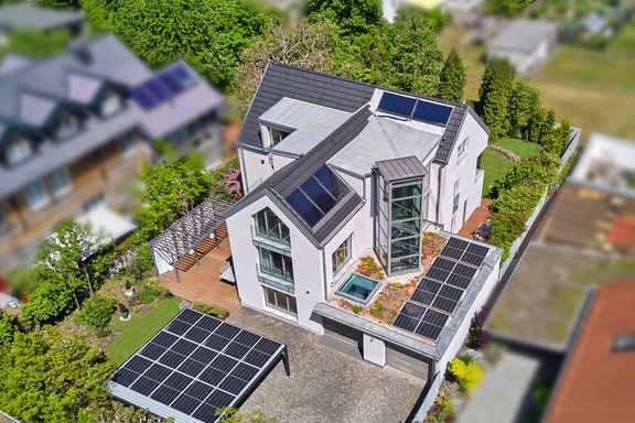 Luxurious villa with glass lift