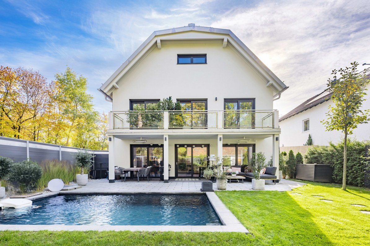 Inviting family home with saltwater pool