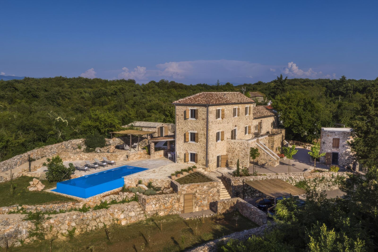 Mediterranes Anwesen in Alleinlage