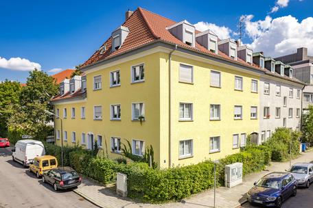 Mehrfamilienhaus mit 11 Wohneinheiten nähe Schlosskanal