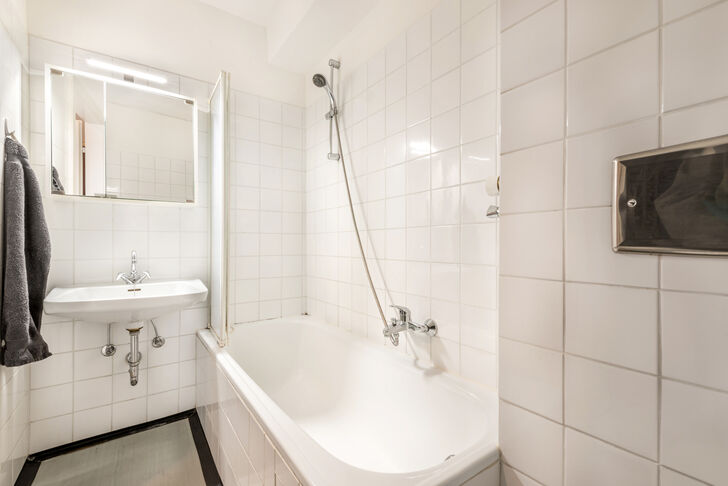 Wannenbad im Dachgeschoss