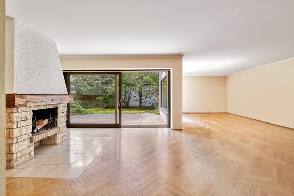 Living area with fireplace