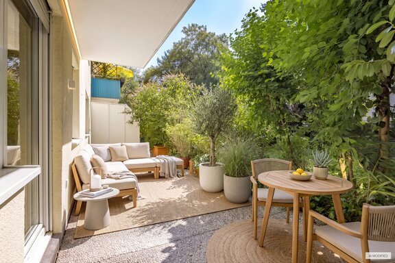 Patio (virtually furnished)