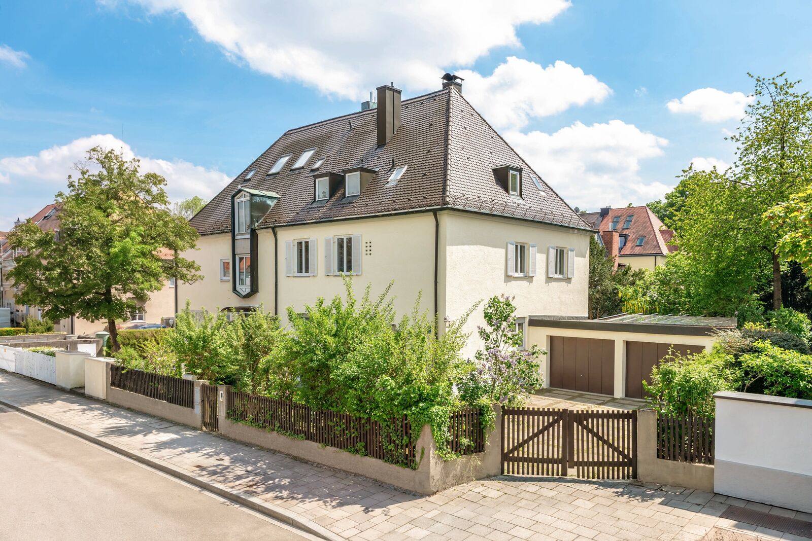Charming Family Villa