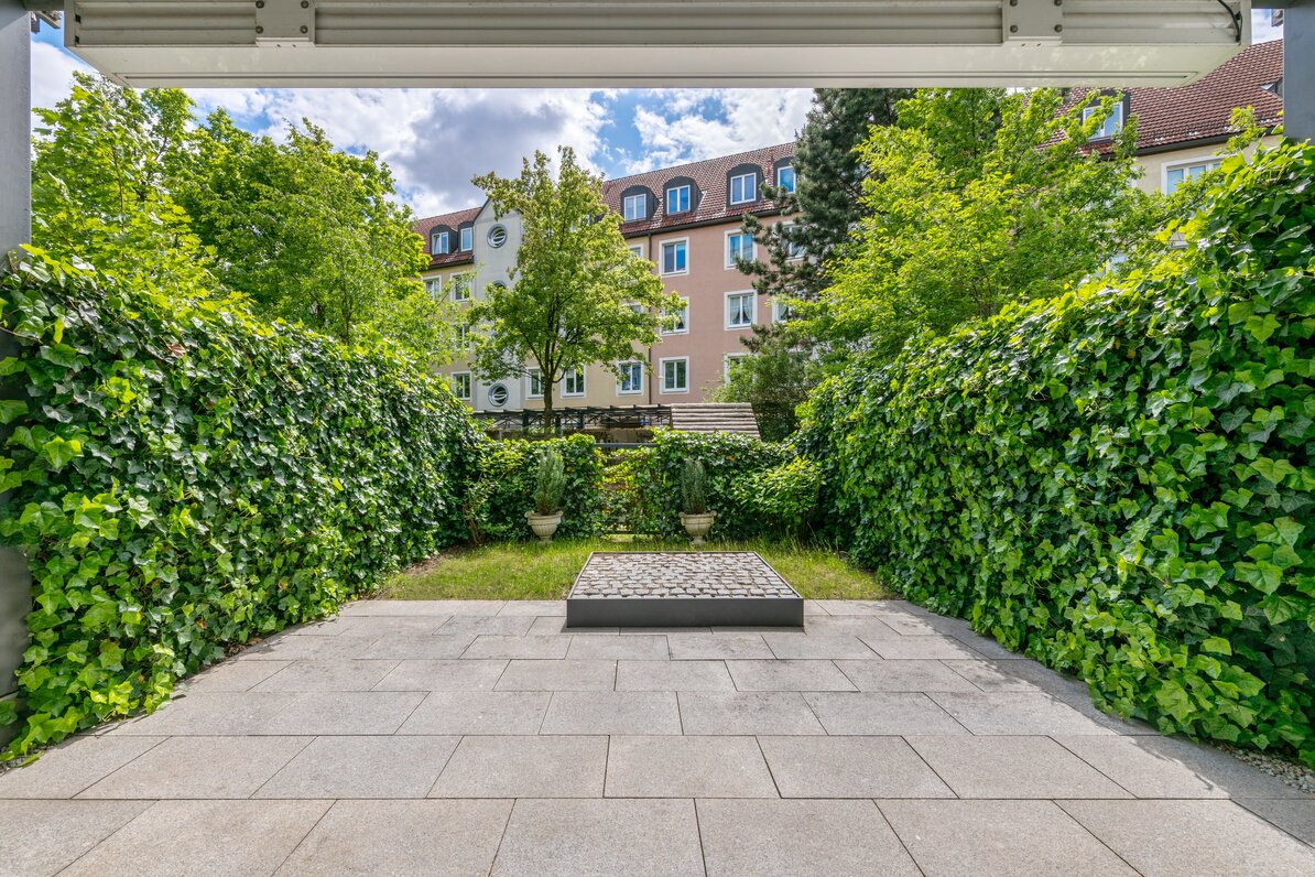 Sonnige Garten-Oase