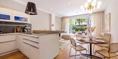 Moderne 2-Zimmer-Gartenwohnung mit Wintergarten und Deckenhöhen von 2,80m