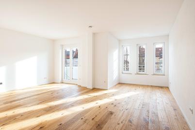 Modern 2-room maisonette with terrace and dream view