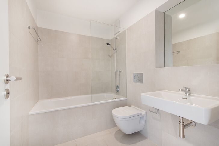Bathtub with modern amenities