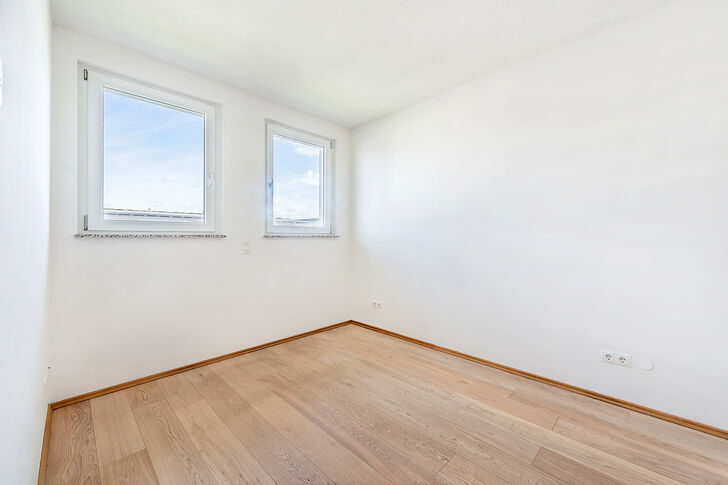 Gut geschnittenes Schlafzimmer