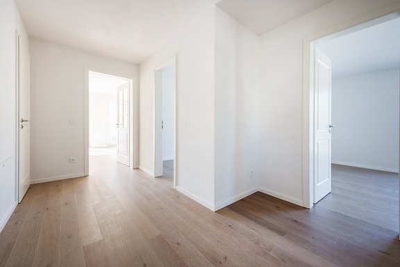 Gut geschnittene Diele