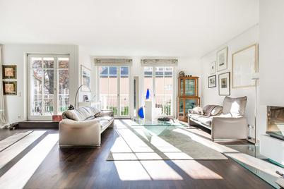 Modern 3-room apartment with exclusive furnishings and sunny south-facing balcony