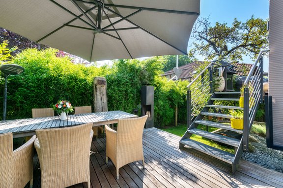 Terrace with vacation flair