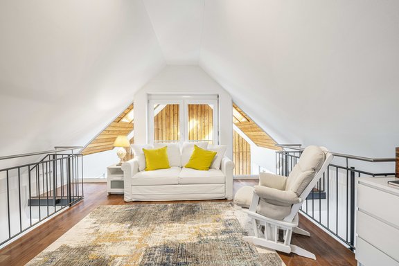 Großzügige Galerie