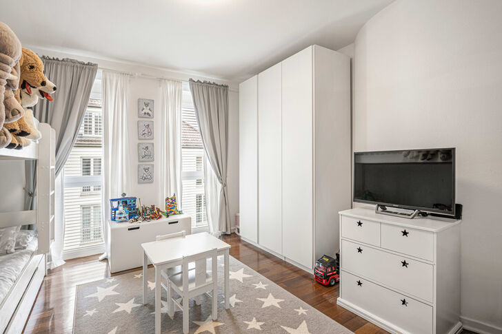Helles Kinderzimmer