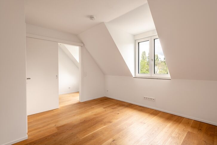 Schlafzimmer mit Ankleide