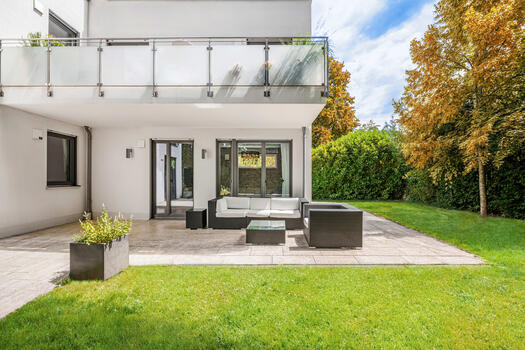 5-room garden apartment