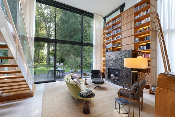 Living area with view into the garden
