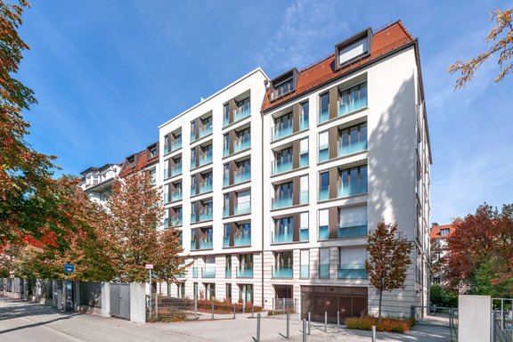 Hochwertiges Gebäude aus 2014