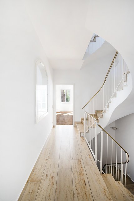 Entrance area staircase