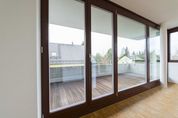Master bedroom with loggia
