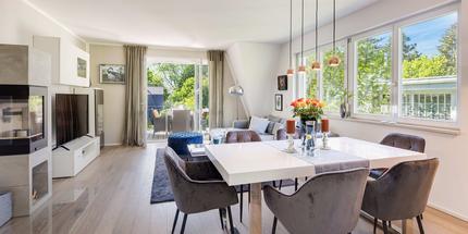 Moderne Eleganz: 4-Zimmer-Wohnung mit West-Loggia und weitem Blick in die Natur