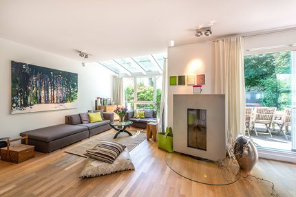 Living area with winter garden