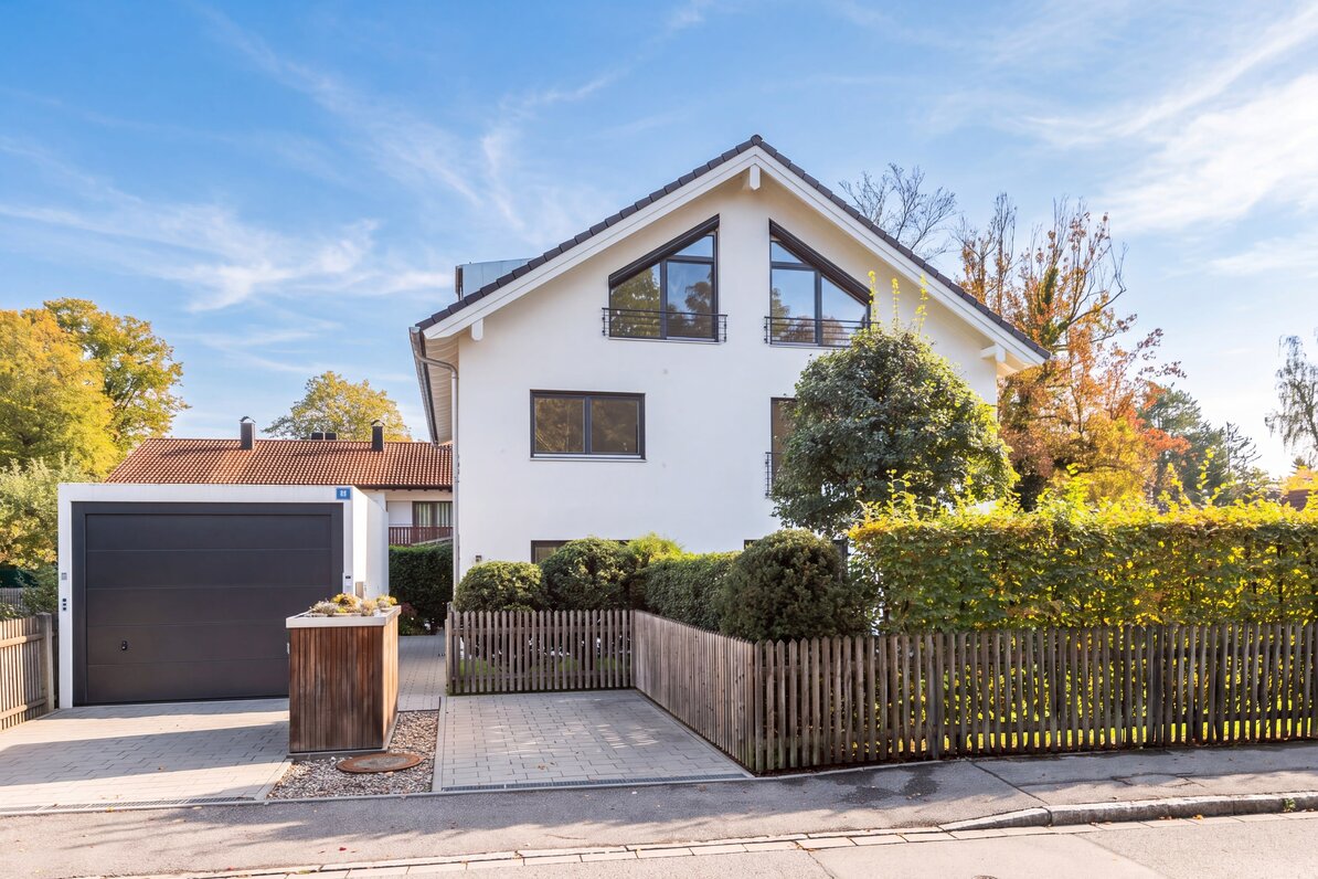 Modern semi-detached house