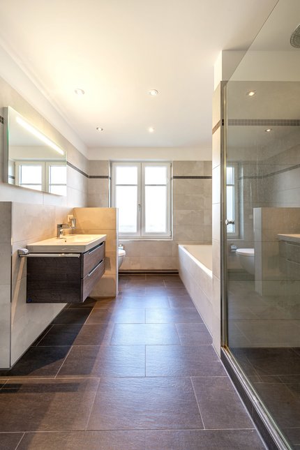 Wannenbad mit Tageslicht