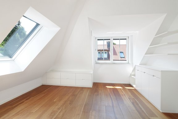 Kinderzimmer mit Maßeinbauten