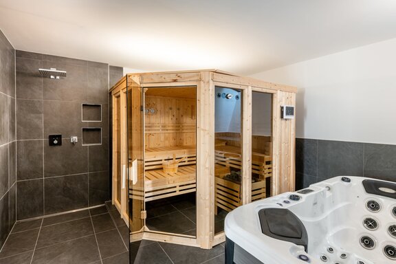 XXL-Whirlpool zum Relaxen