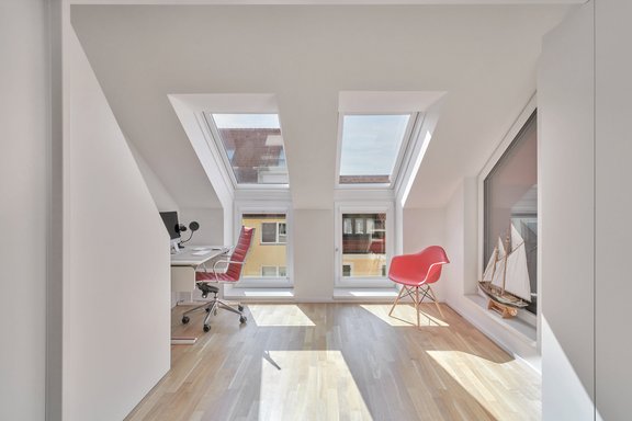 Kinder-/Arbeitszimmer