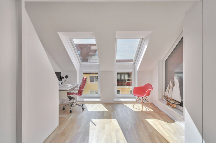 Kinder-/Arbeitszimmer