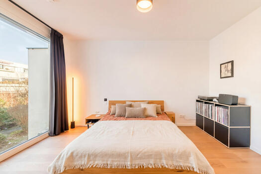 Quiet bedroom