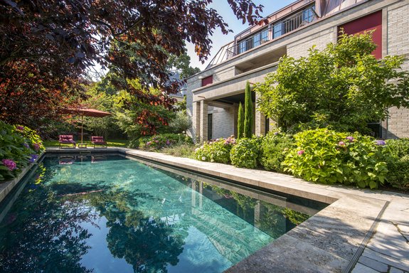 11 Meter langer Pool