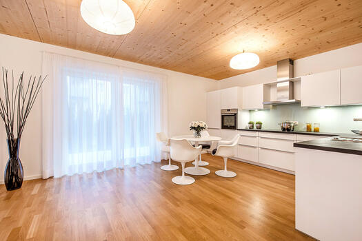 Cooking and dining area